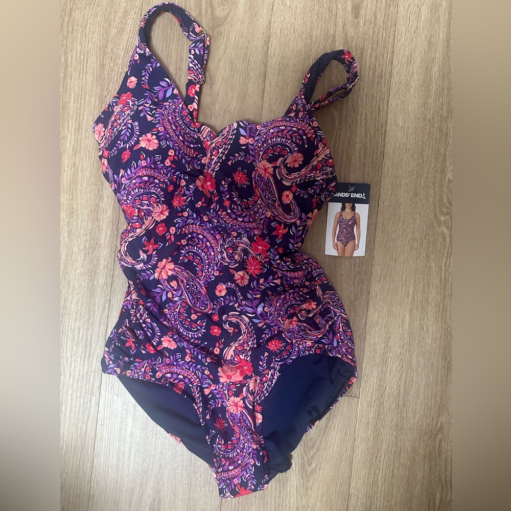 NWT Lands’ End Slimming Grecian Swim Suit 1-pc Swimsuit Purple Paisley Size S